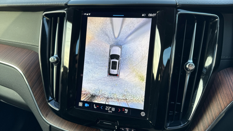 Volvo XC60 2.0 T8 [455] RC PHEV Ultimate Dark 5dr AWD Gtron Estate